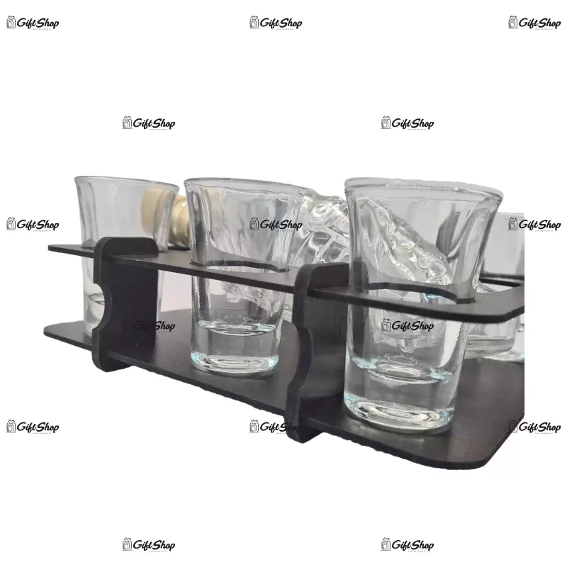 Suport lemn cu sticla si pahare de tuica,  sticla in forma de gheata fotbal